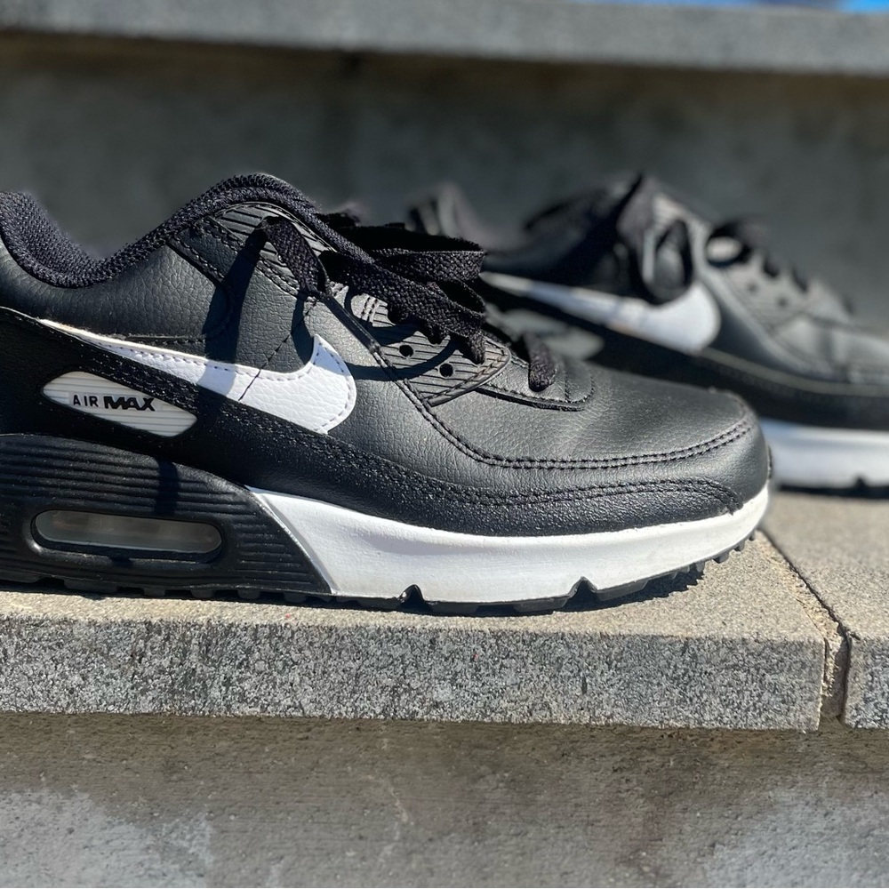 Nike Air Max Black and White Sneakers size 5Y